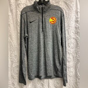 Men’s NIKE NBA pullover in great condition size L with Atlanta Hawks logo
